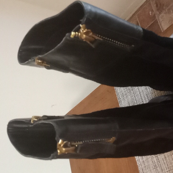 Franco Sarto "Lapis" Black Leather & Suede Look Knee High Boots in Size 7M - Picture 3 of 11
